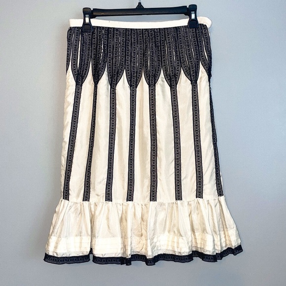Anthropologie Dresses & Skirts - EUC Vintage Anthropologie Ruth Silk Lace Ruffle Silk Skirt Size 4